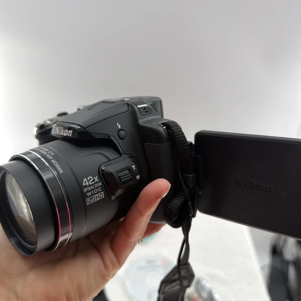 Nikon coolpix p520
